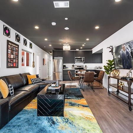 Rock N Roll By Avantstay Vibey Hollywood Retreat Steps To Attractions Los Angeles Kültér fotó