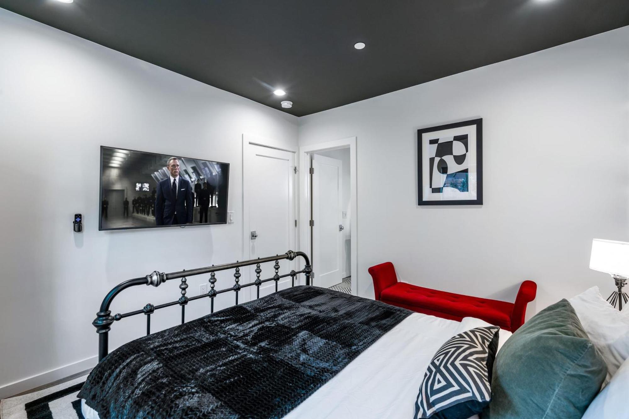 Rock N Roll By Avantstay Vibey Hollywood Retreat Steps To Attractions Los Angeles Kültér fotó